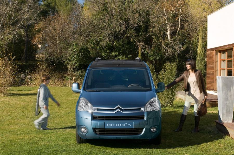  Citroen Berlingo 2009 года  (фото 29 из 72)